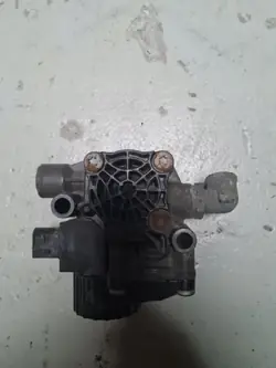 ABS-venttiilimodulaattori OEM 21327360 Volvo FH4:lle