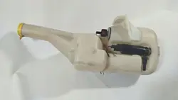 Tuulilasinpesunestesäiliö Saab 9-5 2009