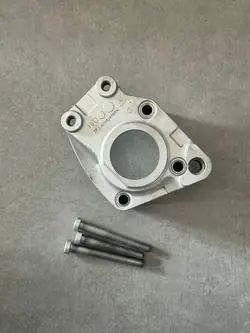 Suporte da Bomba de Direção Audi A4 S4 RS4 4Z7145156E