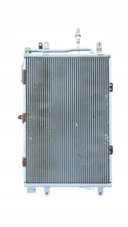 AUDI A4 B7 3.0 TDI Manuaali Ilmastointikondensaattori 8E0260403S