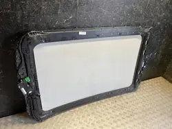 Gebruikt MG Panoramadak OEM 10722000 voor ZS EV 2022