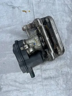 Étrier de frein arrière gauche Jeep Renegade OEM FIA7884