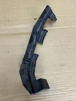 Scheinwerferhalterung rechts Hyundai i30 2014 OEM ET030E