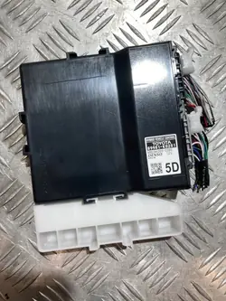 Toyota styrmodul OEM 89981-K0281 Yaris IV