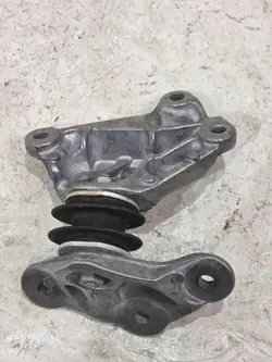 Suporte de Caixa BMW X3 OEM 6861571 - Usado