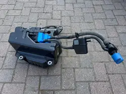 OEM 8W0131878AL AdBlue-Tank mit Pumpe für Audi