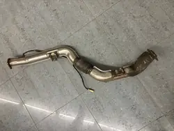 Audi Pakoputki OEM 8W0253300BC - Käytetty