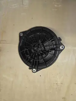 Poignée de hayon OEM YWQ2311 pour VW Polo V 6R0