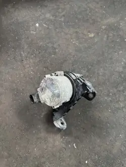 Bomba de água Audi A6 C8 OEM 4K0965567C - Usada