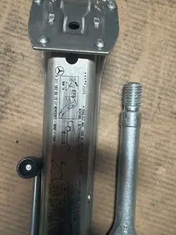 Macaco de Carro Mercedes W211 OEM A2115830415 - Usado