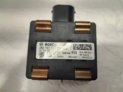 OEM 4M0907566F tutkasensori Audi A4 B9 Distronicille