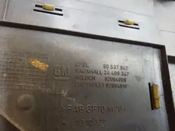 Couvercle moteur Opel OE OEM 90537947 Zafira A