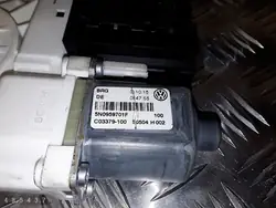 VW Fönsterregulator OEM 5N0959701F - Begagnad