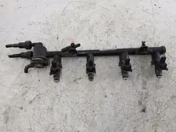 FORD FIESTA MK6 1.3 RAIL D'ALIMENTATION 2N1U9F593KA