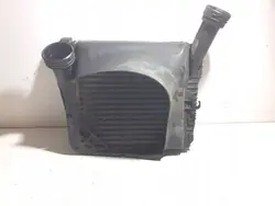 Intercooler-ilmanjäähdytin OEM 7L6145804 VW Touaregille