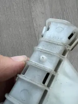 Rechte hintere Fensterführung OEM 822186141R 822166457R