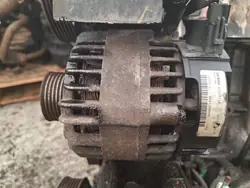 Peugeot 206 Generaattori 2003 1.4L 9641398680