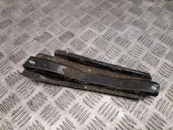 Jäähdyttimen kiinnityspaneli vasen etu OEM 80A865527