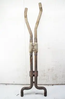 Tubo de escape OEM UH254 para Chevrolet Camaro V 3.6i