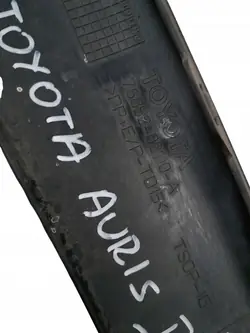 Spoiler avant gauche Toyota Auris I Lift 09-2012