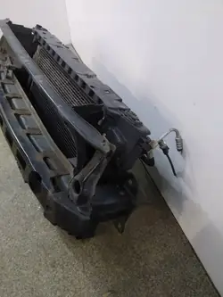PAS PRZEDNI WZMOCNIENIE CHŁODNICA WENTYLATOR KOMPLET 1.4 16V VW Golf VI