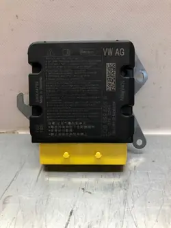 Peça Audi OE 5q0959655n Usada - Encaixe Direto