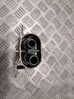 Pompe à eau Tesla OEM 601035000D - Position avant