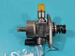 Pompe à carburant haute pression Skoda Octavia III 2.0 TSI OEM 06G127027H