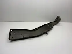 Support de garde-boue avant gauche Audi A8 4N OEM 4N0821131J