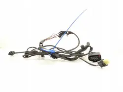 PDC-pysäköintisensorin johdotus VW Touran 10-15R OEM