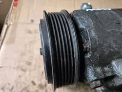 Compresor A/C Skoda usado OEM 6Q0820808D