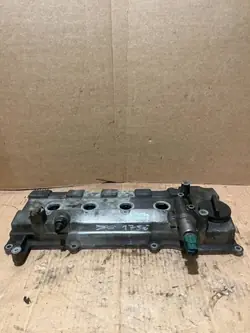 Tampa de válvulas Nissan OEM AWJ1704 para Note E11