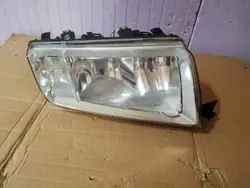 Farol dianteiro Skoda Fabia I