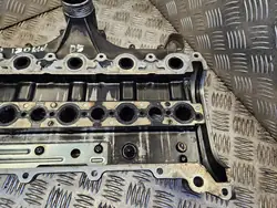 Couvercle de soupape Volvo OEM 30614422 S80 2002