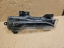 Tesla OEM 1077395-00-D Vasen Halogeeni LED DRL