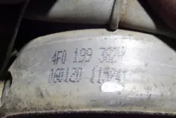 Moottorin tuki oikea AUDI A6 AVANT 4F0199382H