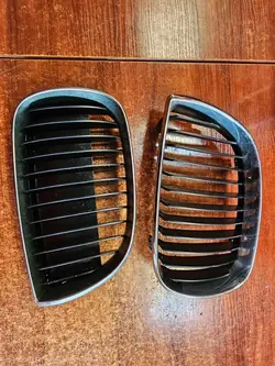 Left Grille POLCAR 2001051J