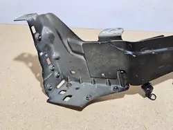 Voorste linker lampbeugel VOLVO 31457751
