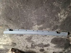 Protège-bas de seuil gauche OEM A2116900140 Mercedes E W211