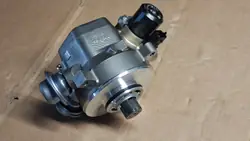 Bomba de combustible alta presión OEM 94811031572 Porsche Cayenne