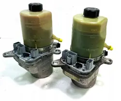 Bomba de direção assistida Ford Focus II C-Max 4M513K514BD