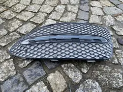 LINKE STOSSTANGENGITTER MERCEDES 246 B CLASS OEM 2468852722