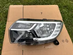 DACIA SANDERO II 2 LIFT 17+ VASEN LED VALO 260604218R