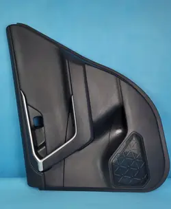 Garniture Portière Arrière Droite Toyota RAV4 V OEM 67613-X1B18