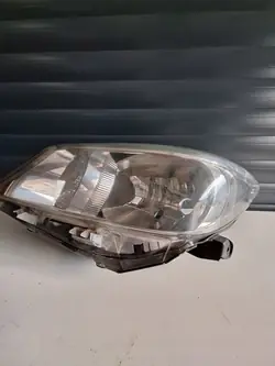 Faros izquierdo Toyota Yaris III 2011 DEPO