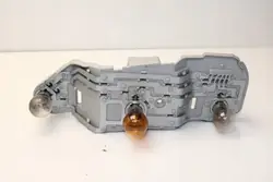 OEM WKŁAD LAMPY GNIAZDO ŻARÓWEK LEWY TYŁ - Usado