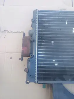 Radiateur d'eau Iveco Daily 2.3 2.8 3.0 Diesel 2002-2006
