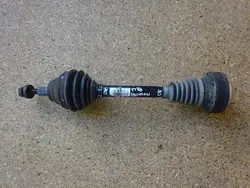 AUDI TT 8J 2.0 TDI Vänster Främre Halvaxel 8J0407271N