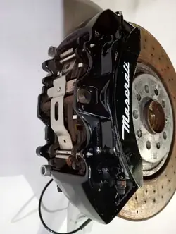 Porte-fusée avant droit OEM 670034831 Maserati Levante