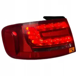 Lámpara trasera izquierda AUDI A4 (8EC, B7) 2.0L diésel 2011